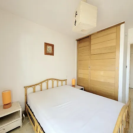 En Roussillon : T2 Front De 4 Pers, Parking, Terrasse - Fr-1-794-100 *