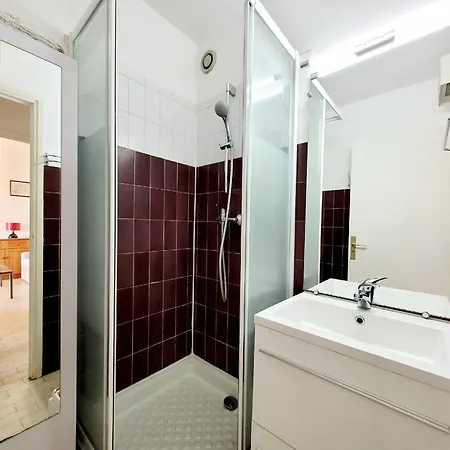 En Roussillon : T2 Front De 4 Pers, Parking, Terrasse - Fr-1-794-100 Apartment