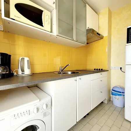 En Roussillon : T2 Front De 4 Pers, Parking, Terrasse - Fr-1-794-100 Apartment *